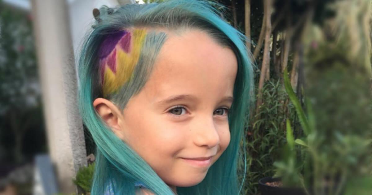 Crianças com cabelo colorido: a infância é mesmo o melhor momento?