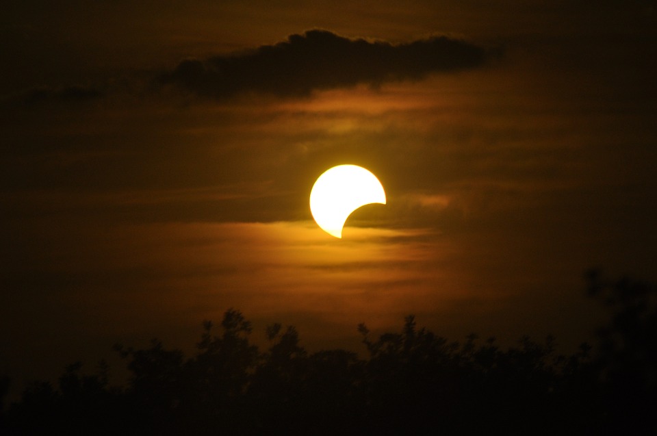 eclipse-lunar-solar