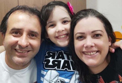 Brasileira de 8 anos que atua em projeto da NASA descobre 7 asteroides