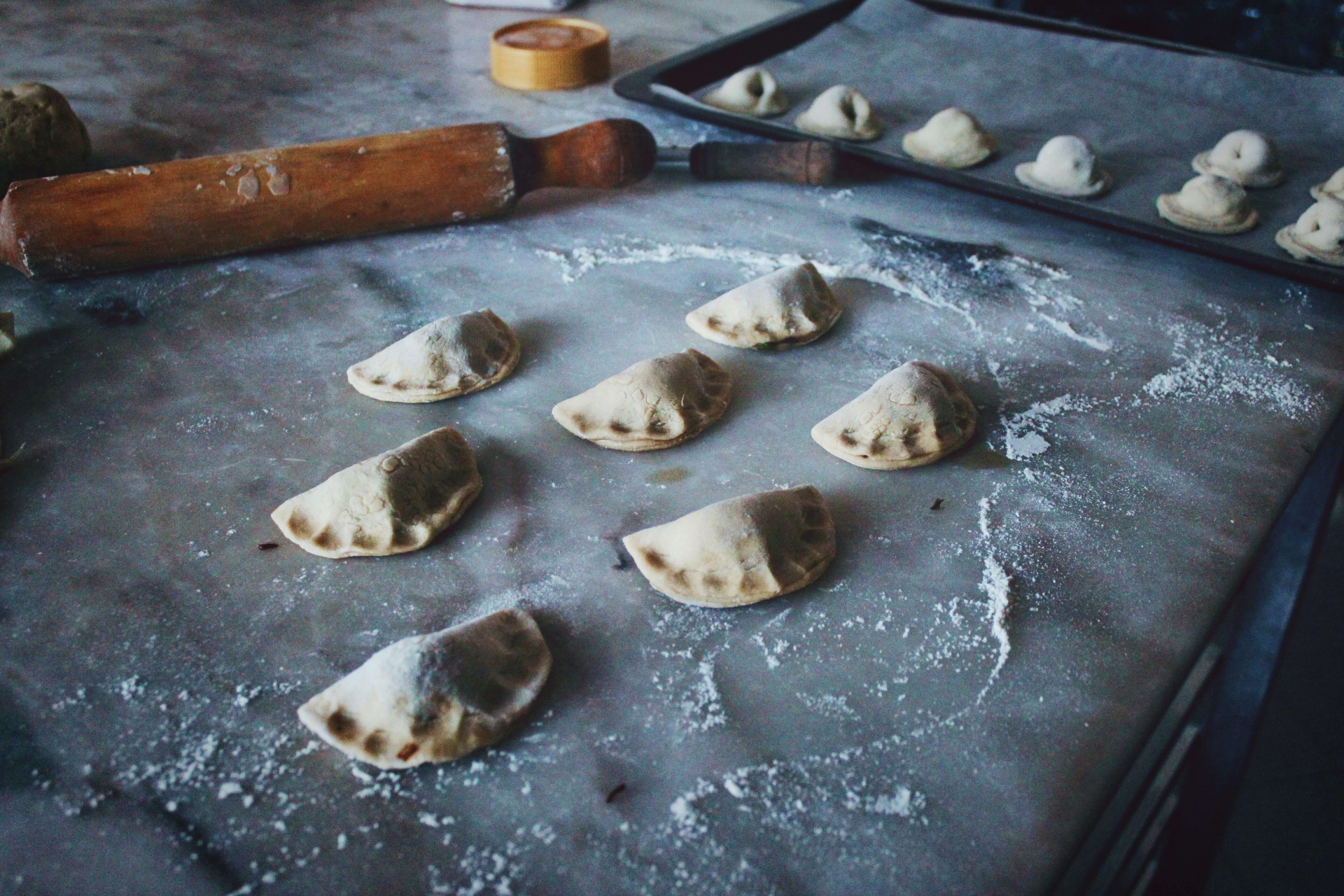 Massa de pastel caseiro PERFEITA para qualquer ocasião; APRENDA!
