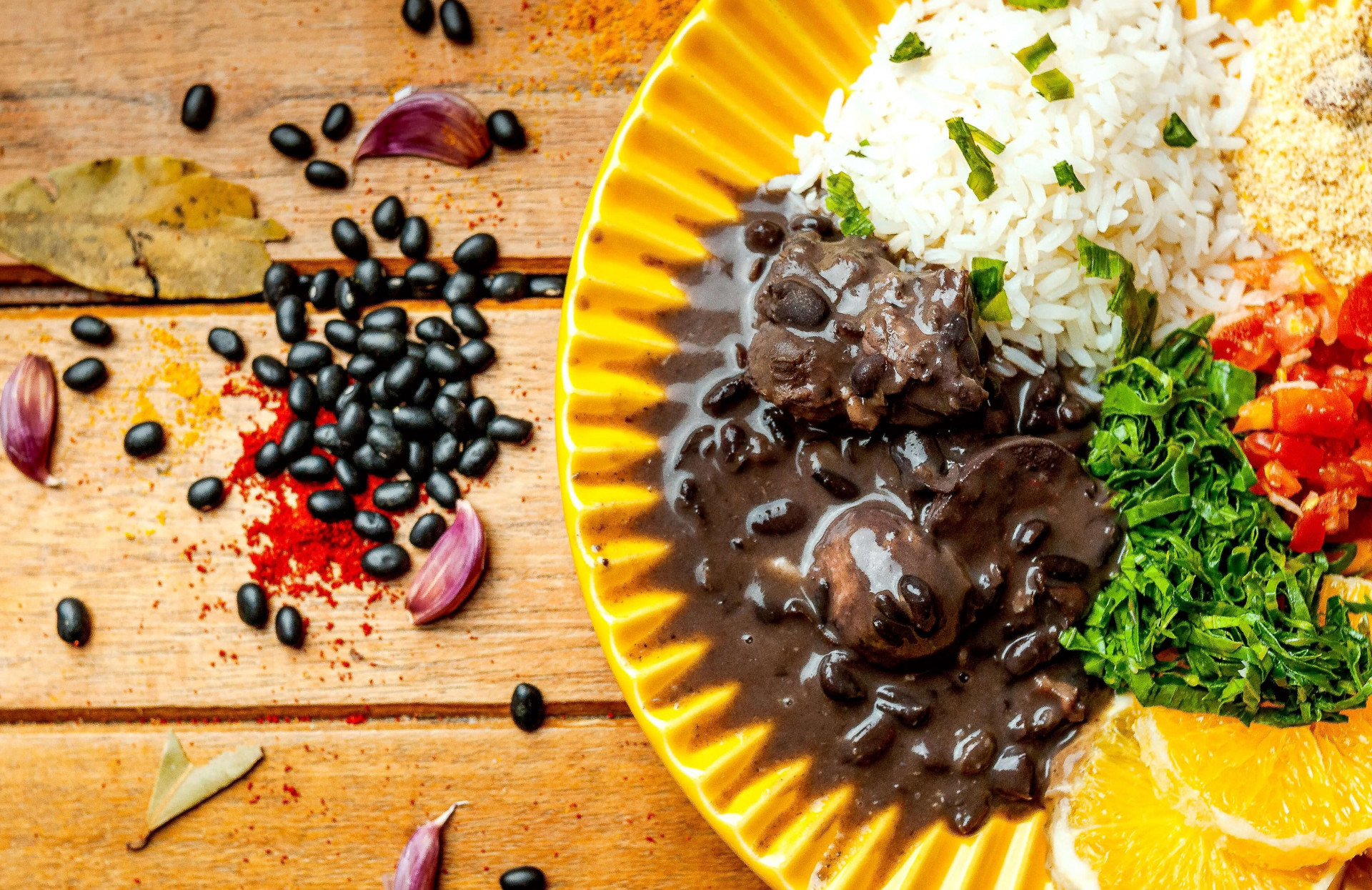 Feijoada simples para qualquer almoço se tornar especial