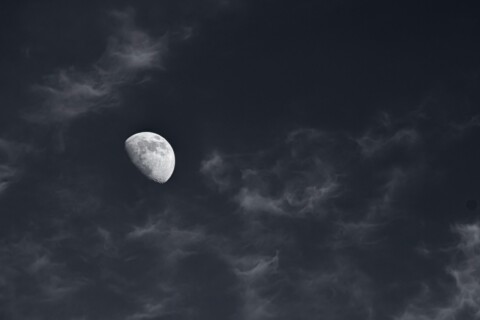 Fase da Lua de hoje, 15/06/2025: o momento ideal para concluir ciclos