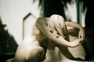 Na mitologia grega qual princesa ficou famosa pelo amor a seu marido? Descubra e ame