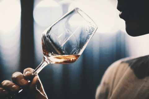 Onde está na Bíblia que não pode beber? Leia texto e explicação