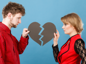 Como saber se é só carência ou amor de verdade?