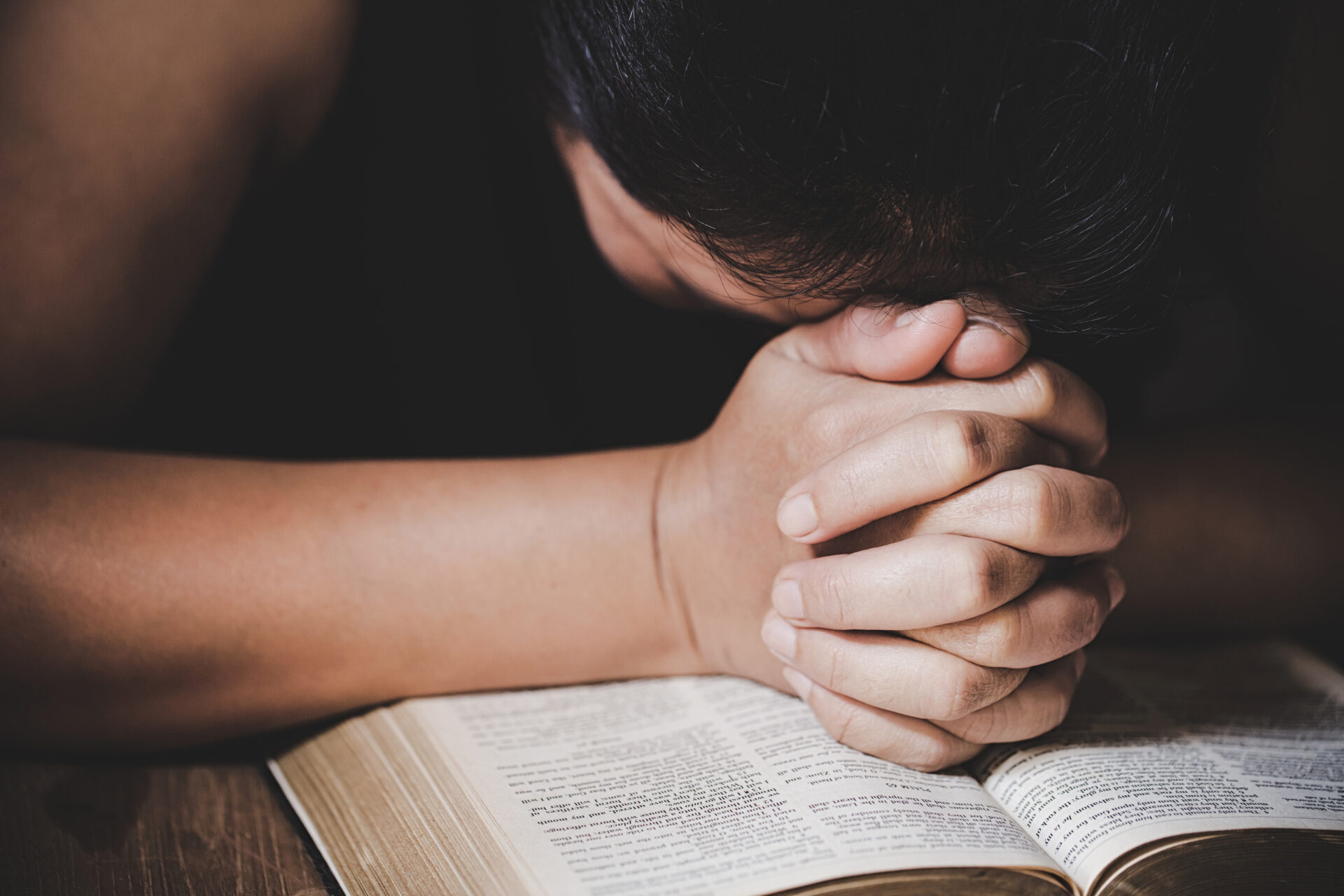 Tiago 5:13: como esse versículo pode te ajudar em momento de depressão e ansiedade? Tiago 5:13: como esse versículo pode te ajudar em momento de depressão e ansiedade?