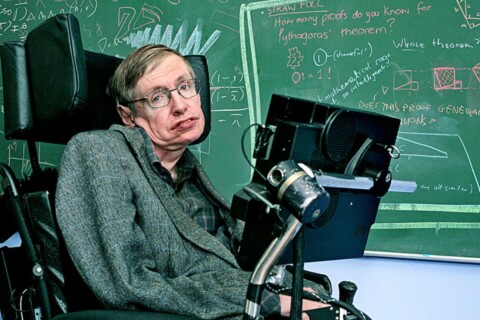 Stephen Hawking aparece em reflexão sobre conhecimento: “O maior inimigo do conhecimento não é a ignorância, mas a ilusão do conhecimento”